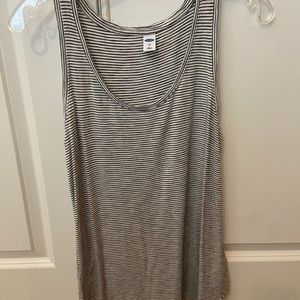 Stripe black and white tank size small